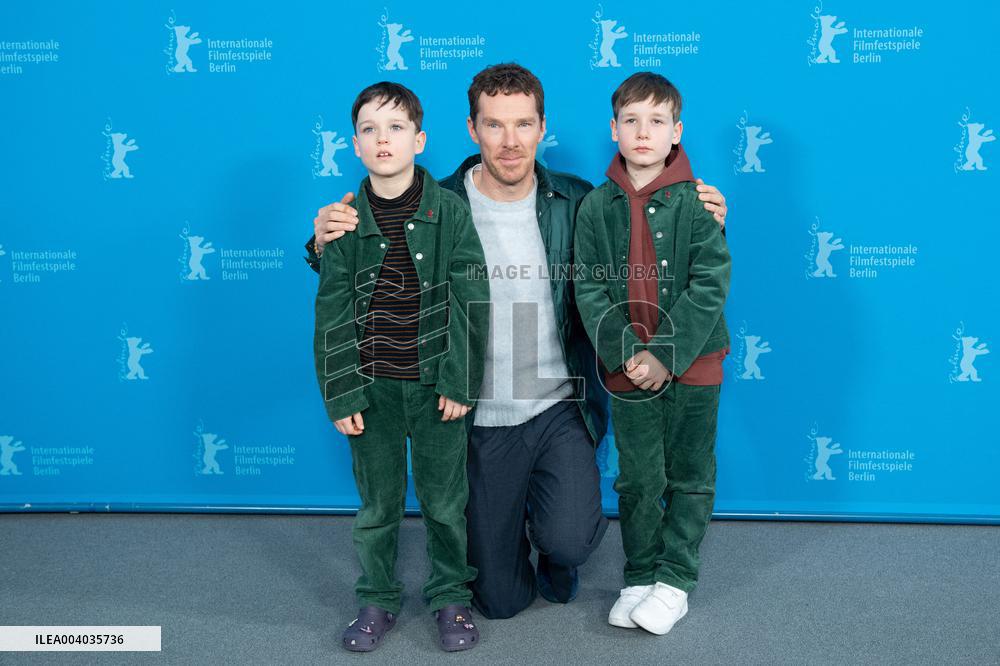 Berlinale The Thing with Feathers Photocall