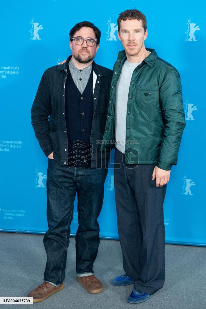 Berlinale The Thing with Feathers Photocall
