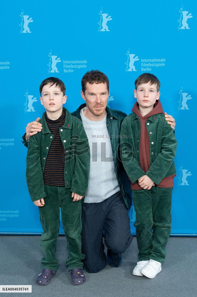 Berlinale The Thing with Feathers Photocall