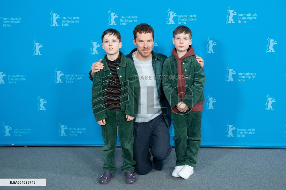 Berlinale The Thing with Feathers Photocall