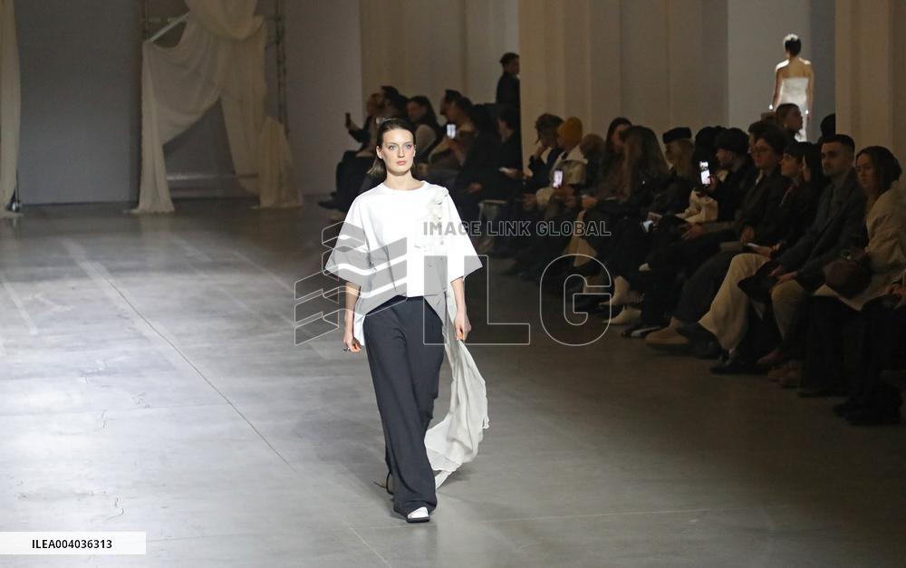 War veterans take to catwalk at Ukrainian Fashion Week