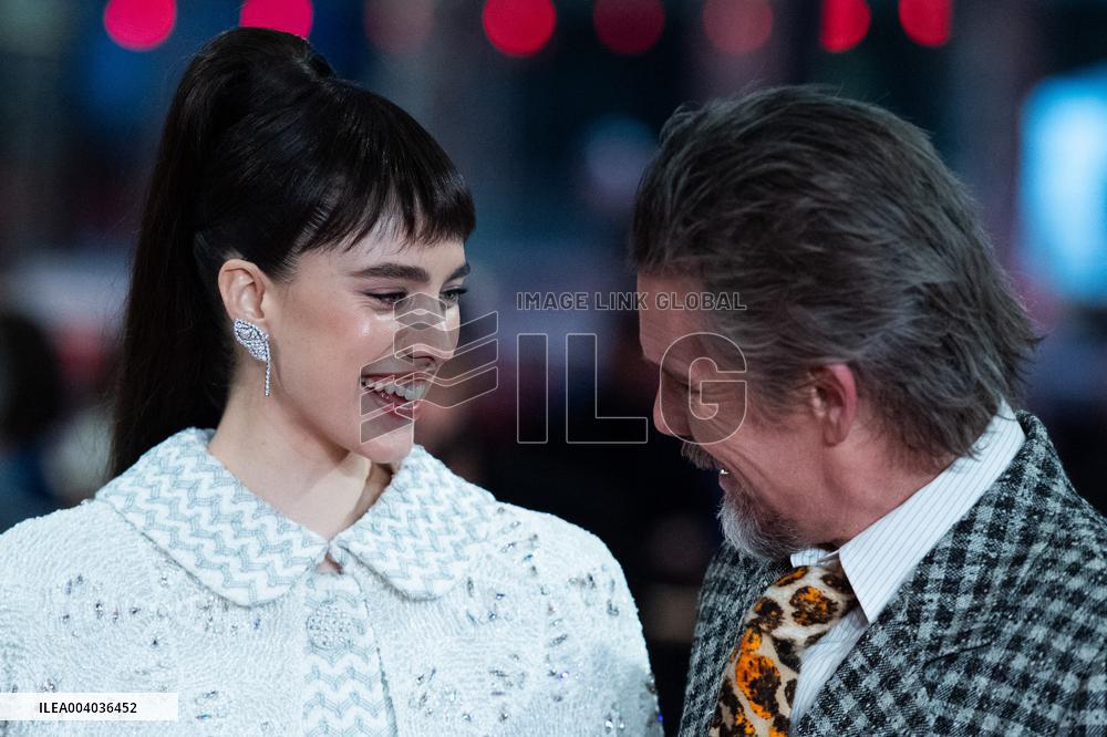 Berlinale The Thing with Feathers Premiere