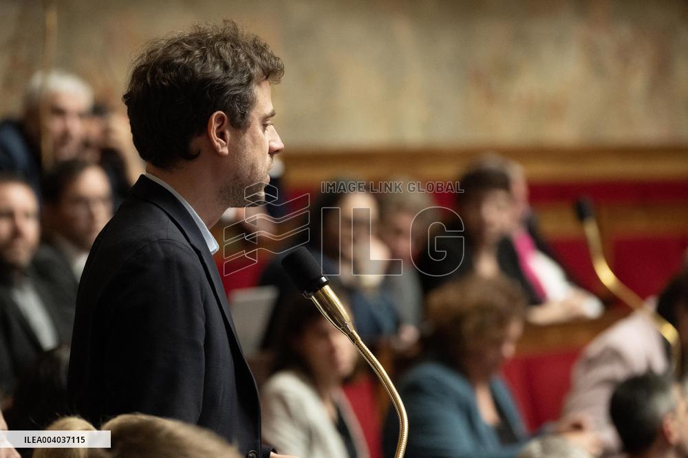 Questions to the Government - Paris