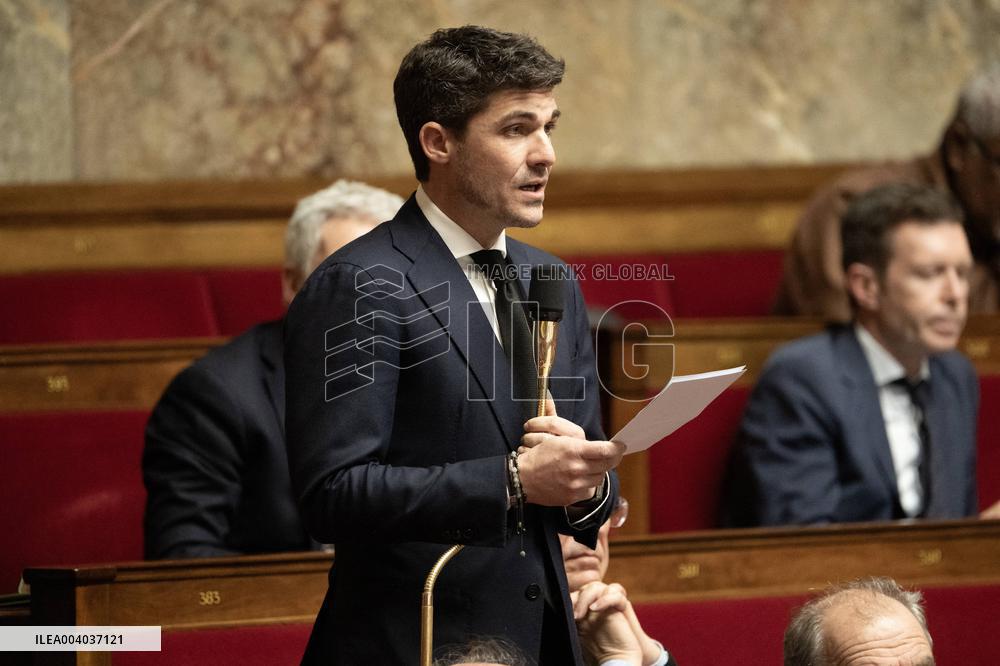 Questions to the Government - Paris