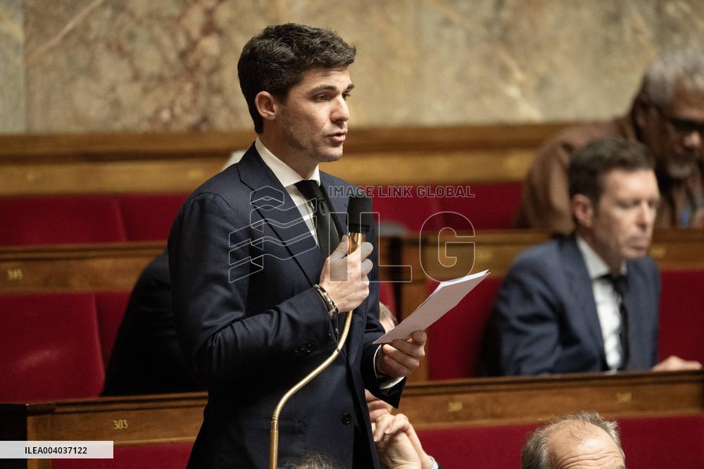 Questions to the Government - Paris