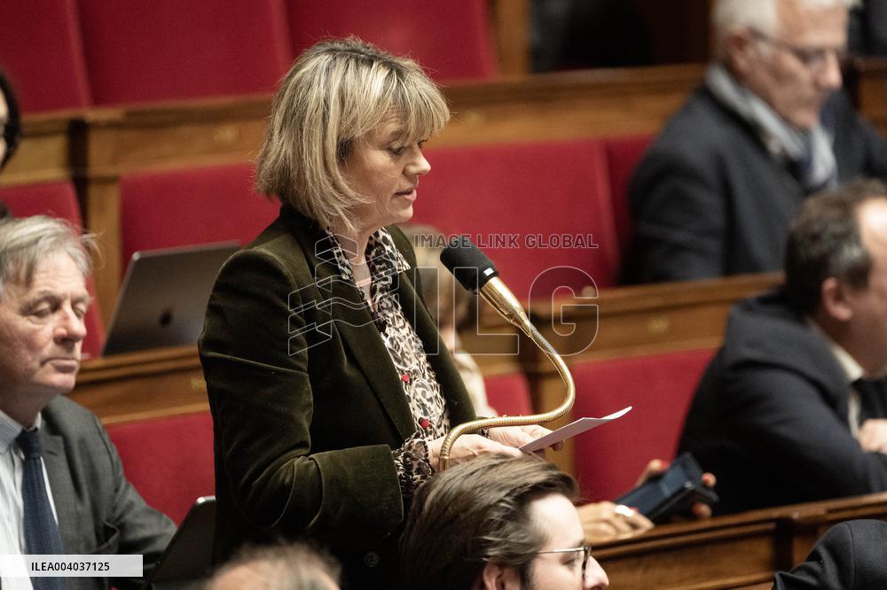 Questions to the Government - Paris