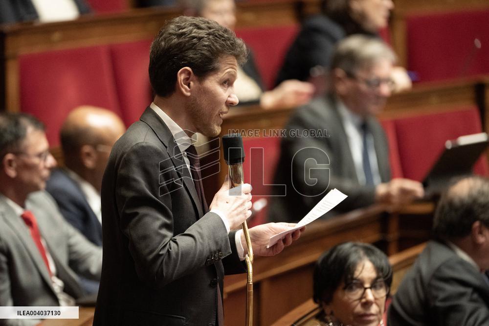 Questions to the Government - Paris