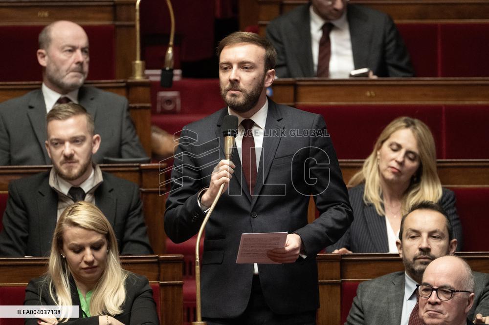 Questions to the Government - Paris