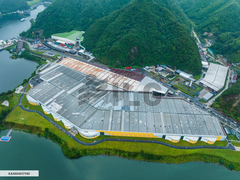 Nongfu Spring Plant in Hangzhou