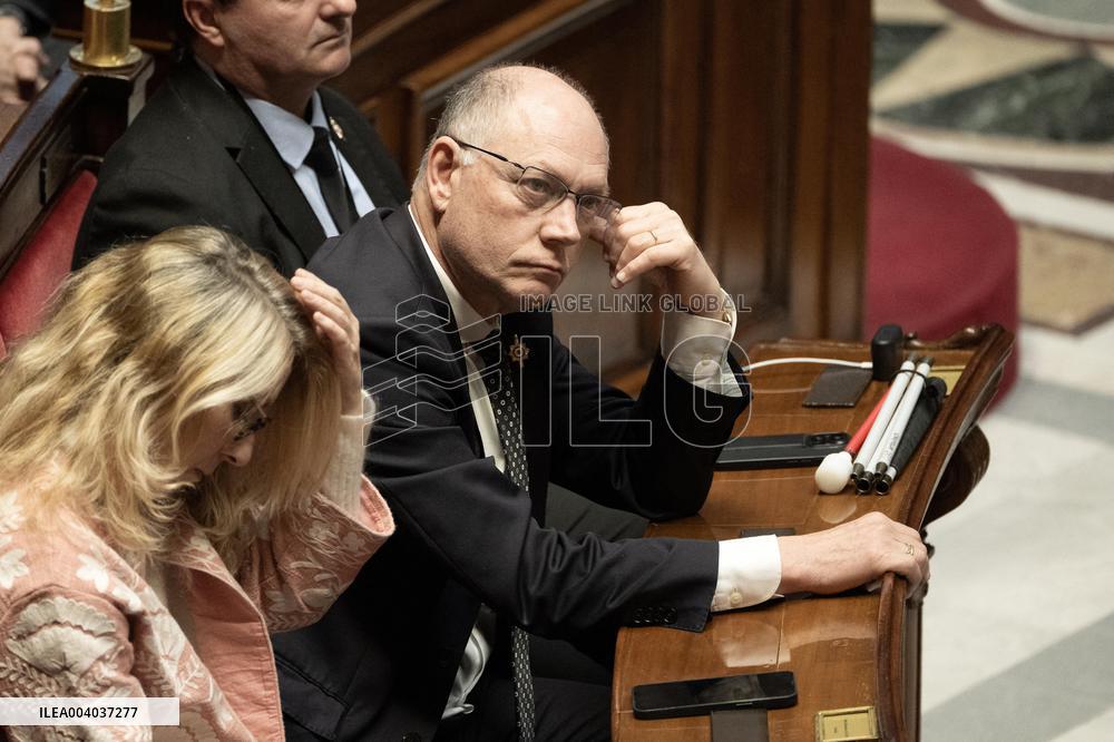 Questions to the Government - Paris