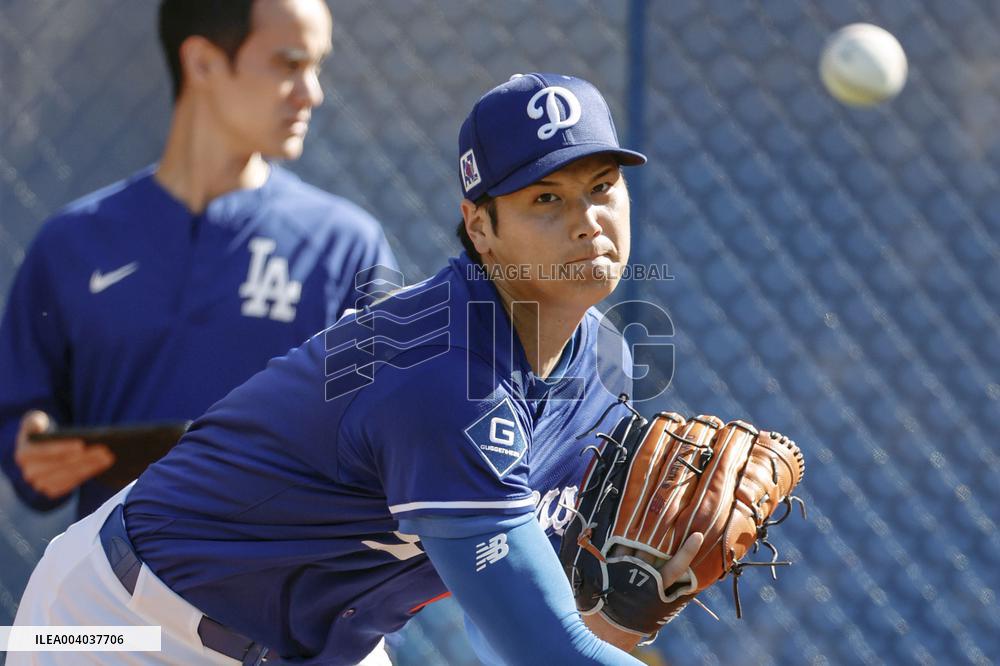 Baseball: MLB spring training