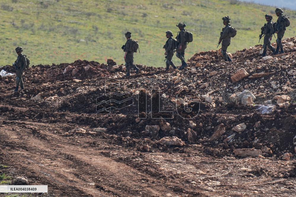 Israeli Army Withdrew from Border Areas of Southern Lebanon