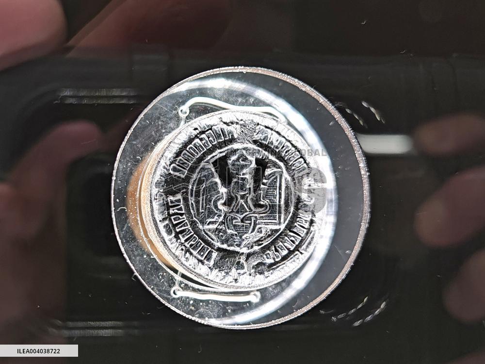 Exhibition at Kyiv War Museum celebrates Ukraines coat of arms