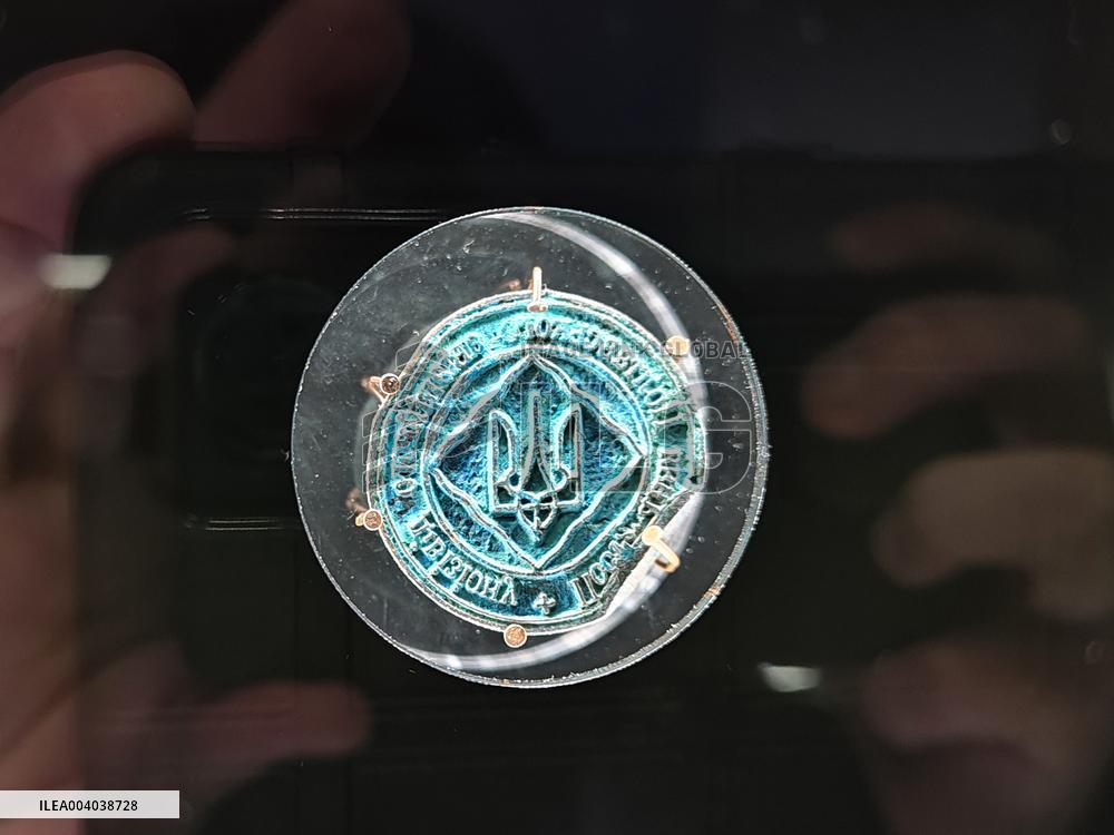 Exhibition at Kyiv War Museum celebrates Ukraines coat of arms