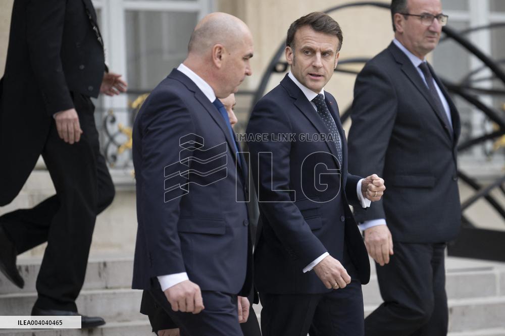 French President Welcomes Romanian President - Paris