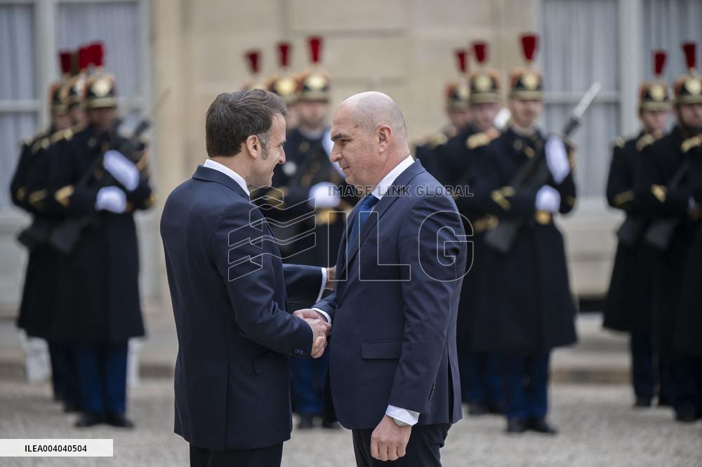 French President Welcomes Romanian President - Paris