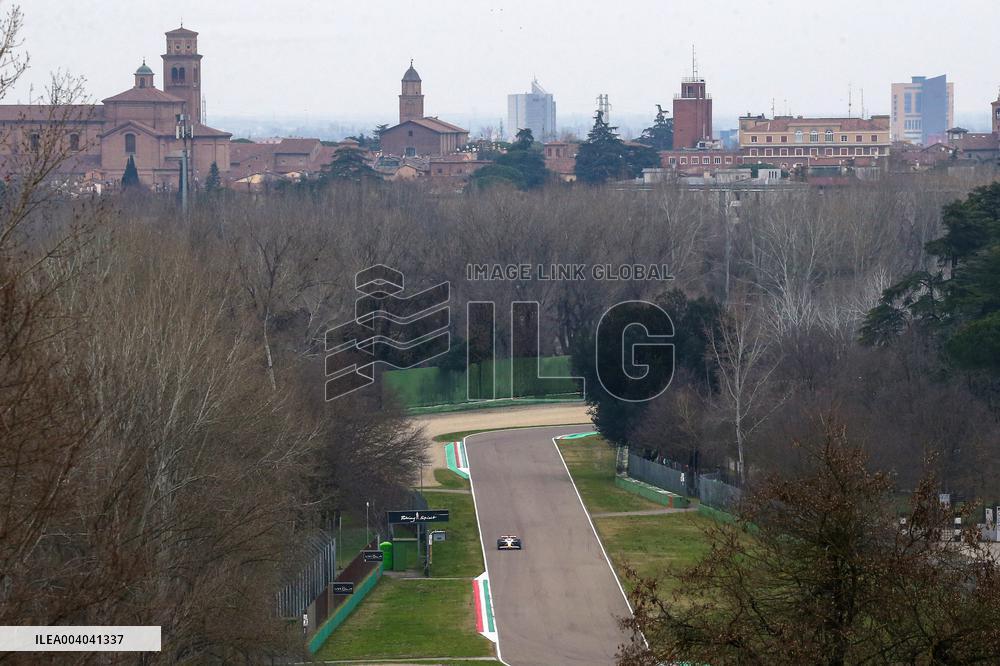 MOTORI - Formula 1 - Shakedown - Racing Bull