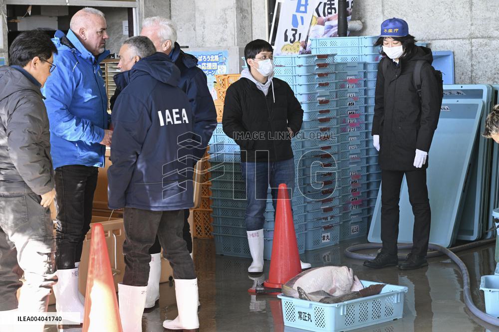 IAEA takes seawater samples off Fukushima with China, others