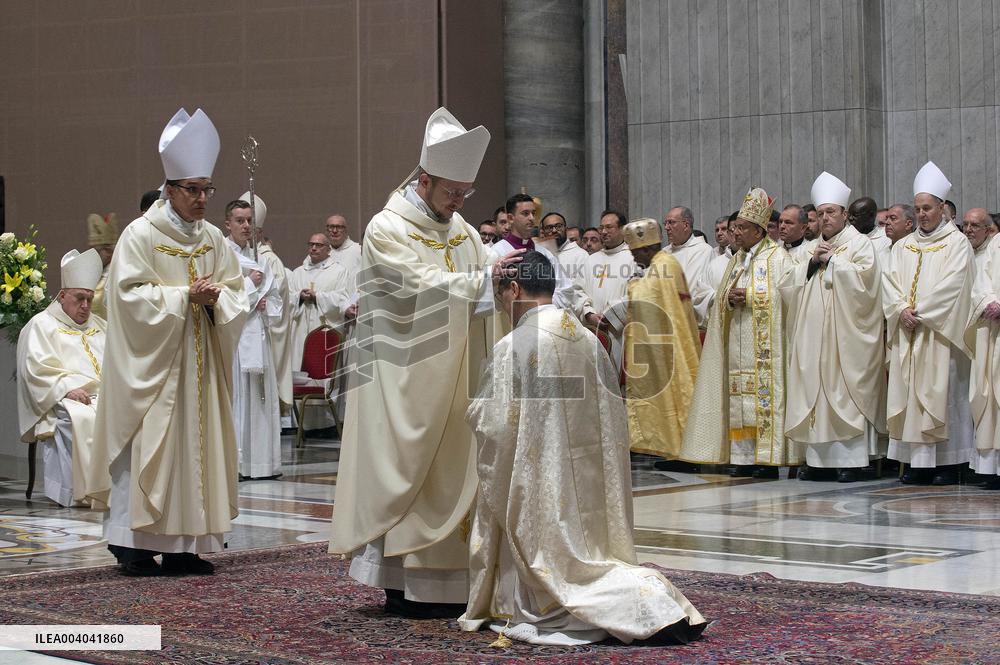 Msgr Ciampanellis Ordination at St Peters - Vatican
