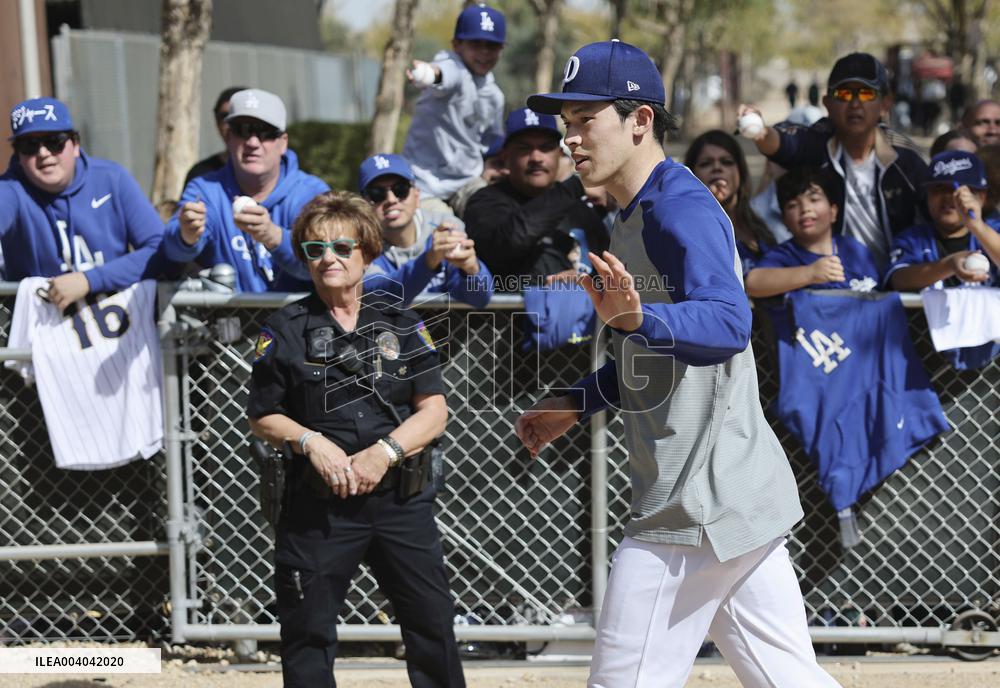 Baseball: MLB spring training