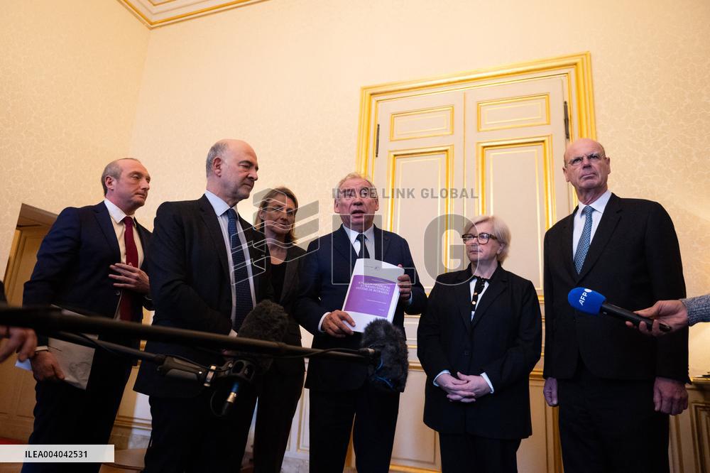 Pensions Report Results At Hotel Matignon - Paris