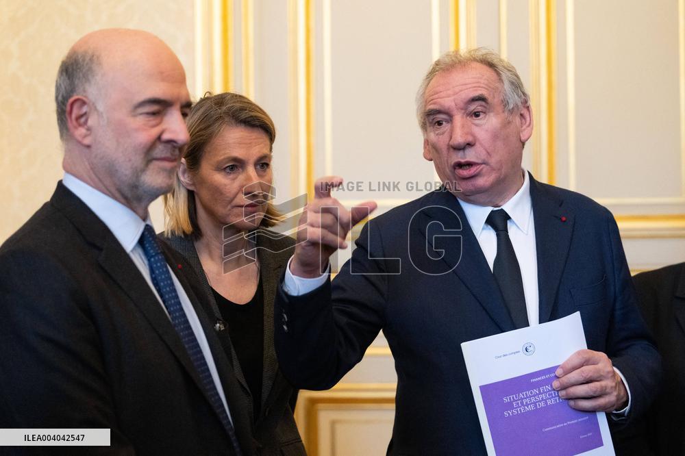Pensions Report Results At Hotel Matignon - Paris