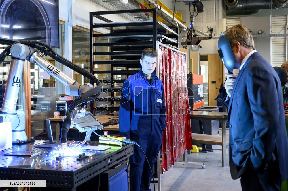 King Willem-Alexander Opens Guild Technical College - Netherlands