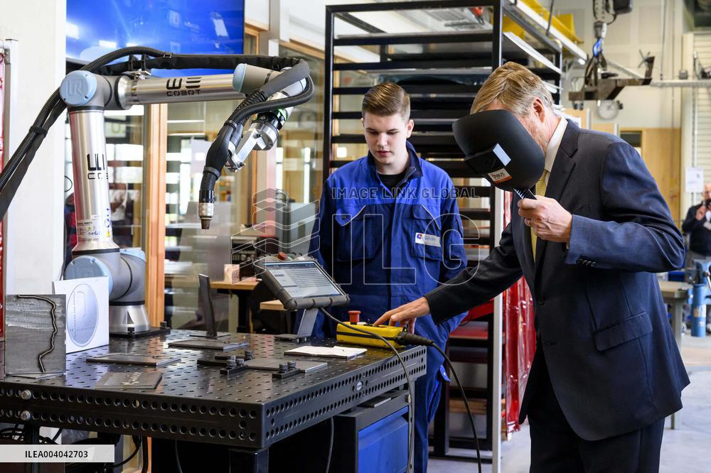 King Willem-Alexander Opens Guild Technical College - Netherlands