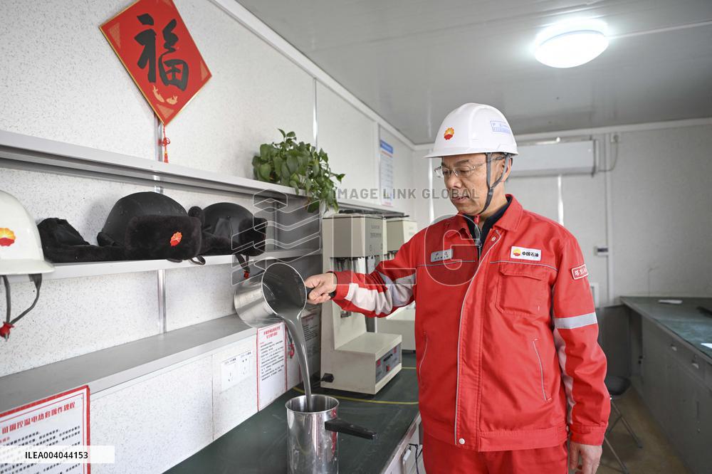 China Completes Drilling Of Asia's Deepest Vertical Well - Aksu