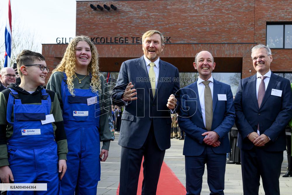 King Willem-Alexander Opens Guild Technical College - Netherlands