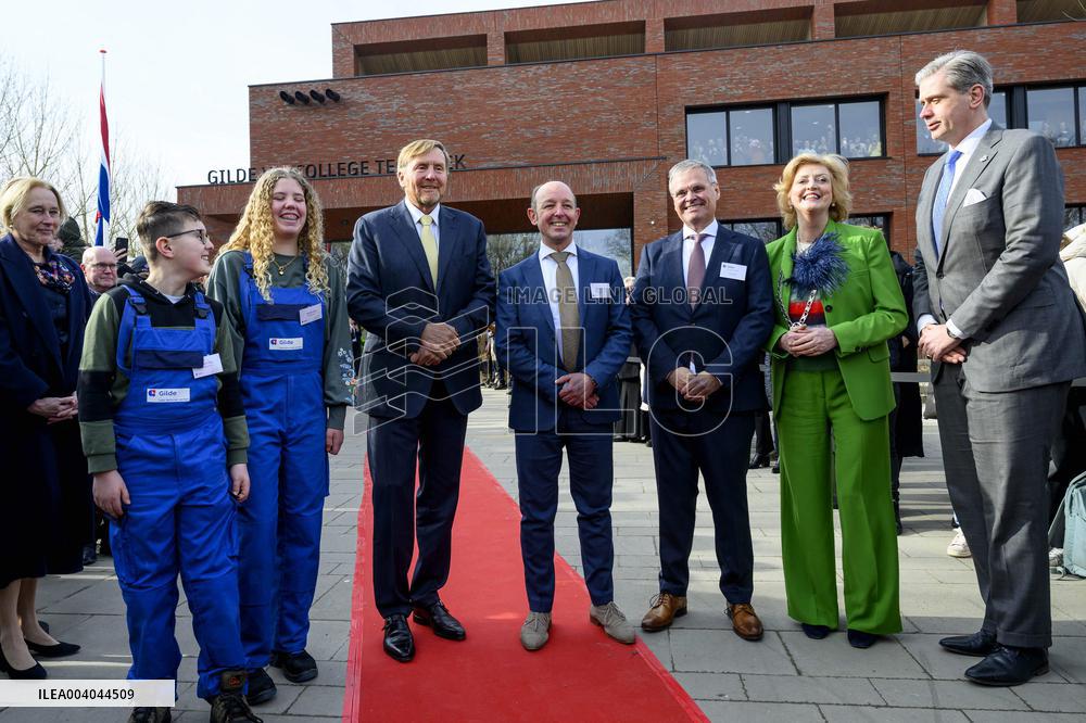 King Willem-Alexander Opens Guild Technical College - Netherlands