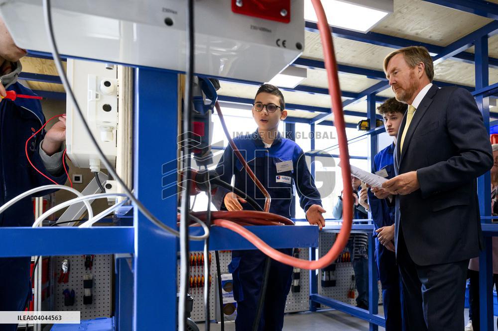 King Willem-Alexander Opens Guild Technical College - Netherlands