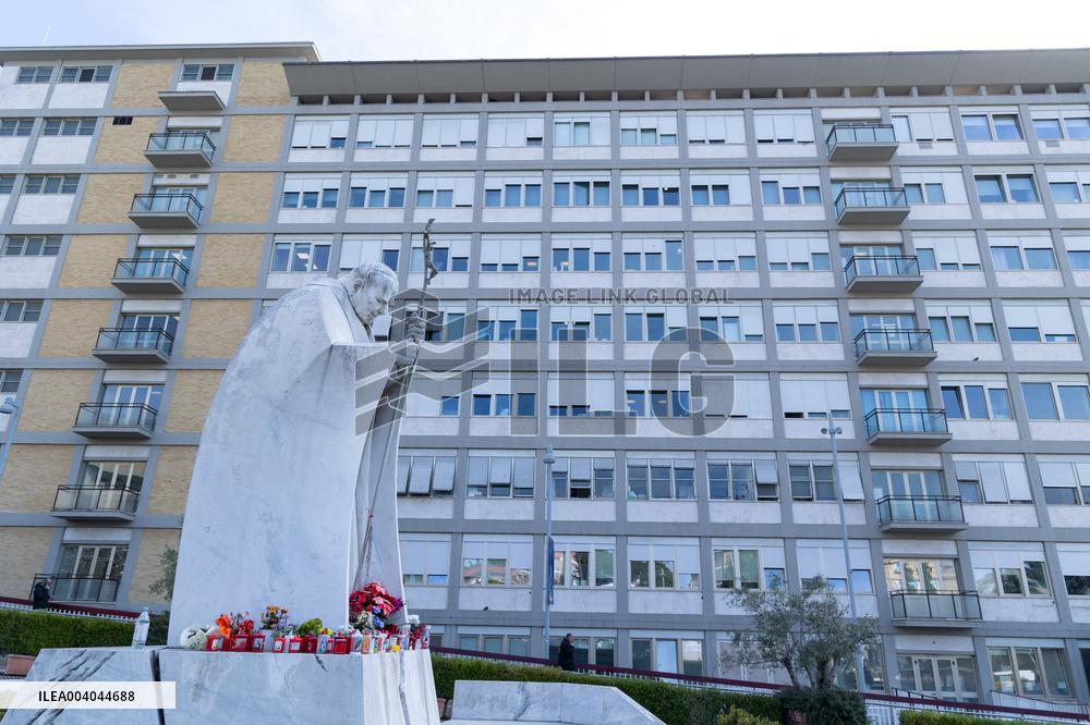 Gemelli Polyclinic During The Days Of Pope Francis' Hospitalization - Rome