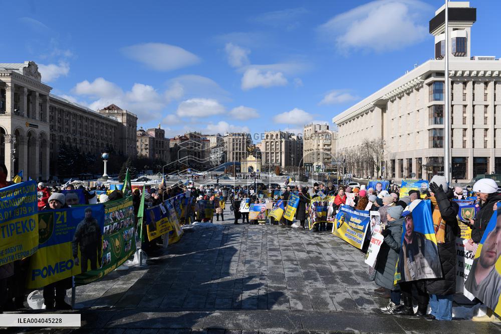 Performance in support of Kremlin prisoners in Kyiv