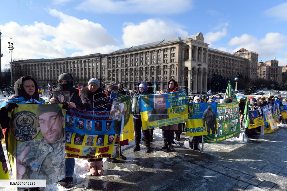 Performance in support of Kremlin prisoners in Kyiv