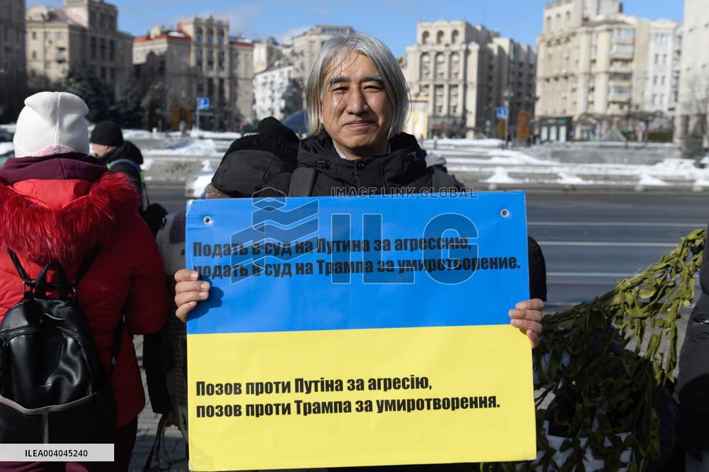 Performance in support of Kremlin prisoners in Kyiv