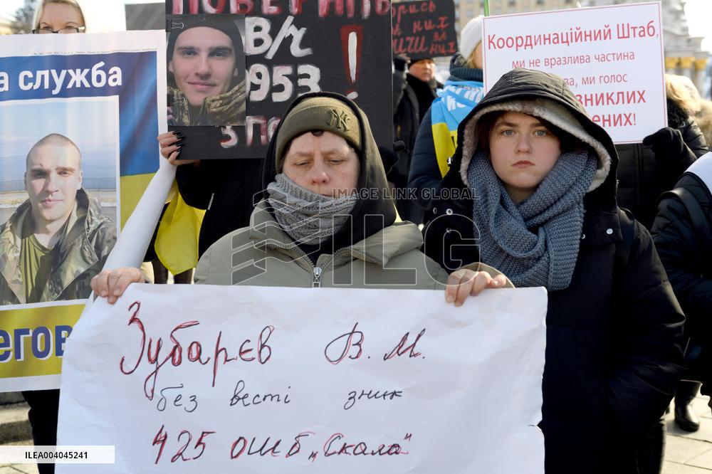 Performance in support of Kremlin prisoners in Kyiv