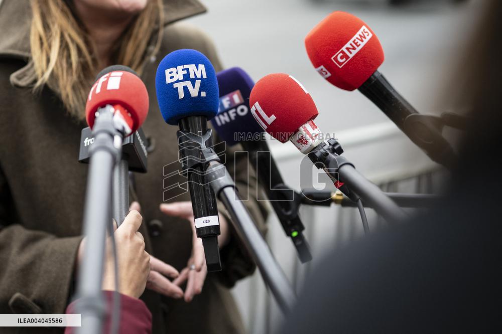 French President and Party Leaders Meet on Ukraine Crisis - Paris