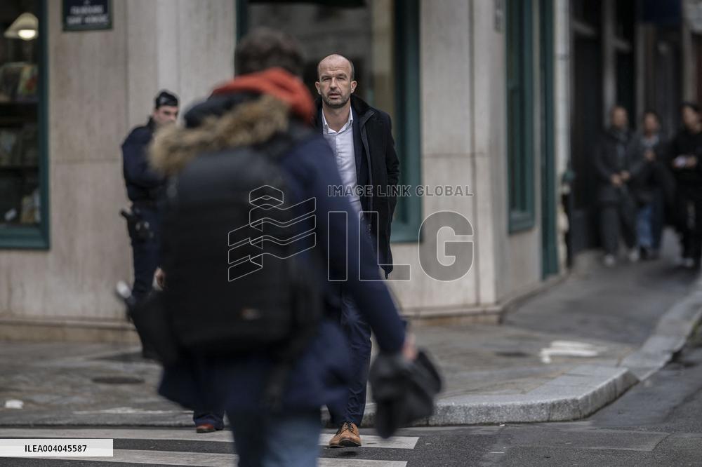 French President and Party Leaders Meet on Ukraine Crisis - Paris