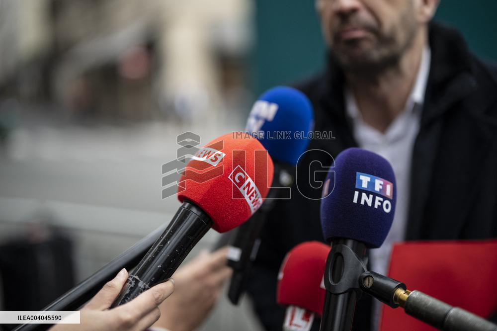 French President and Party Leaders Meet on Ukraine Crisis - Paris