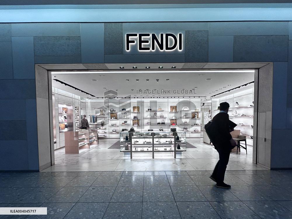 Illustration Duty Free at Heathrow Airport - London