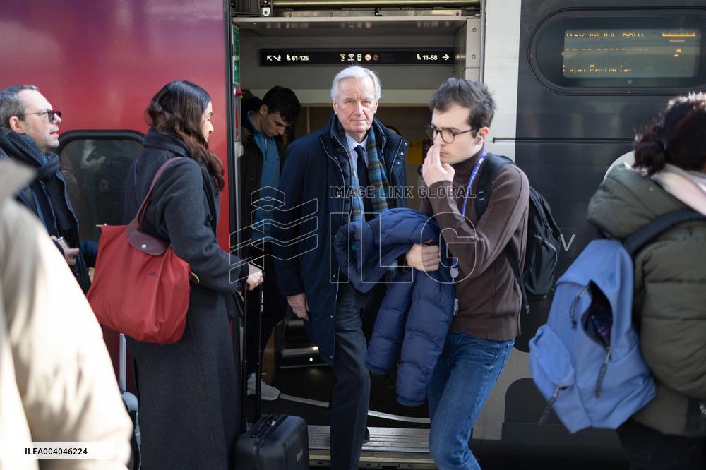 Michel Barnier takes the train - Lyon RL