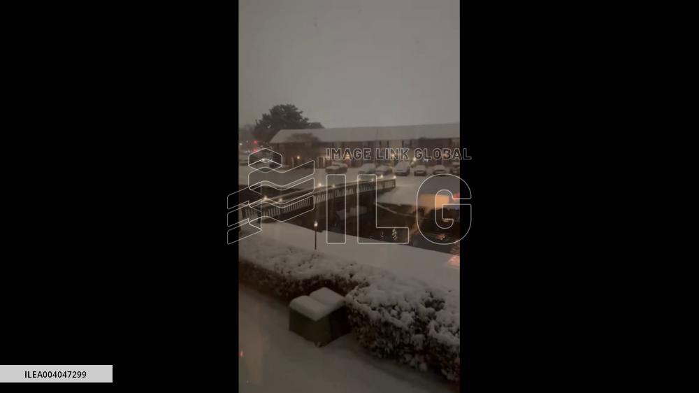 US: Virginia Blanketed In Snow As Winter Storm Moves Through State 4