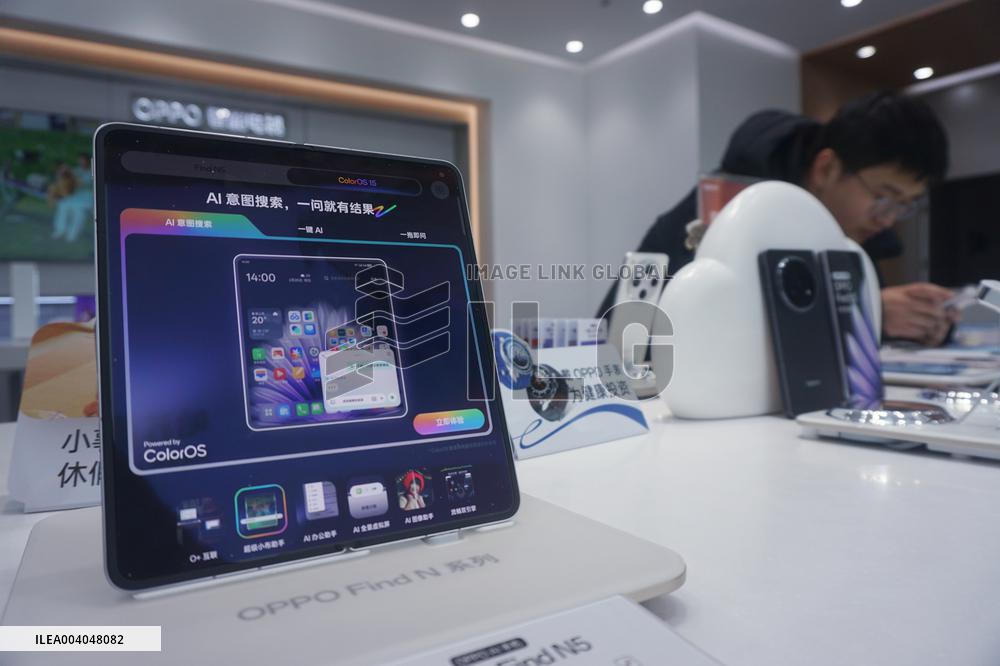 OPPO Find N5 Foldable Screen Phone