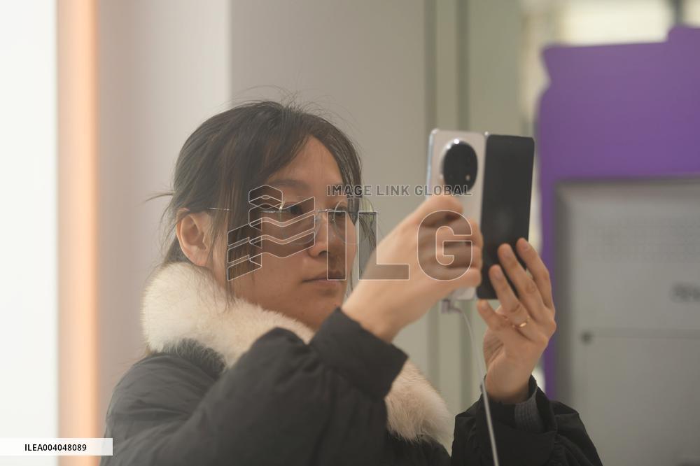 OPPO Find N5 Foldable Screen Phone