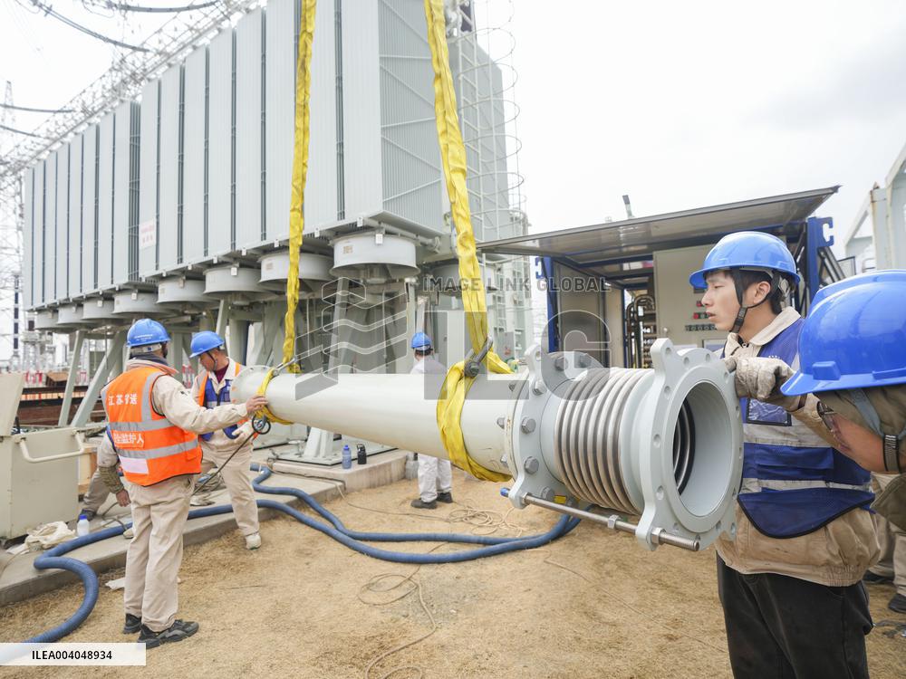 world First AC/DC Joint Construction Ultra-high Voltage Conver