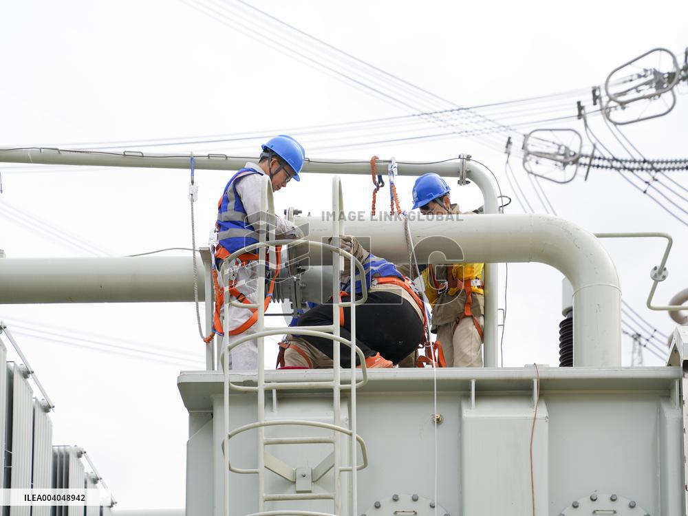 world First AC/DC Joint Construction Ultra-high Voltage Conver