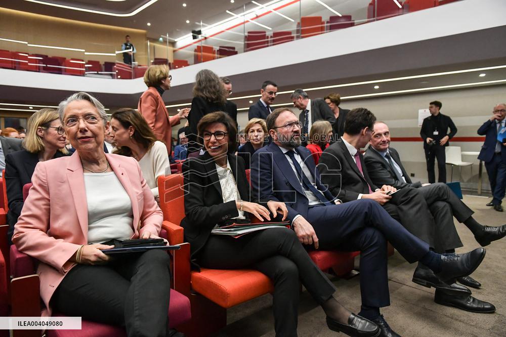 Meeting of French Government Officials - Paris