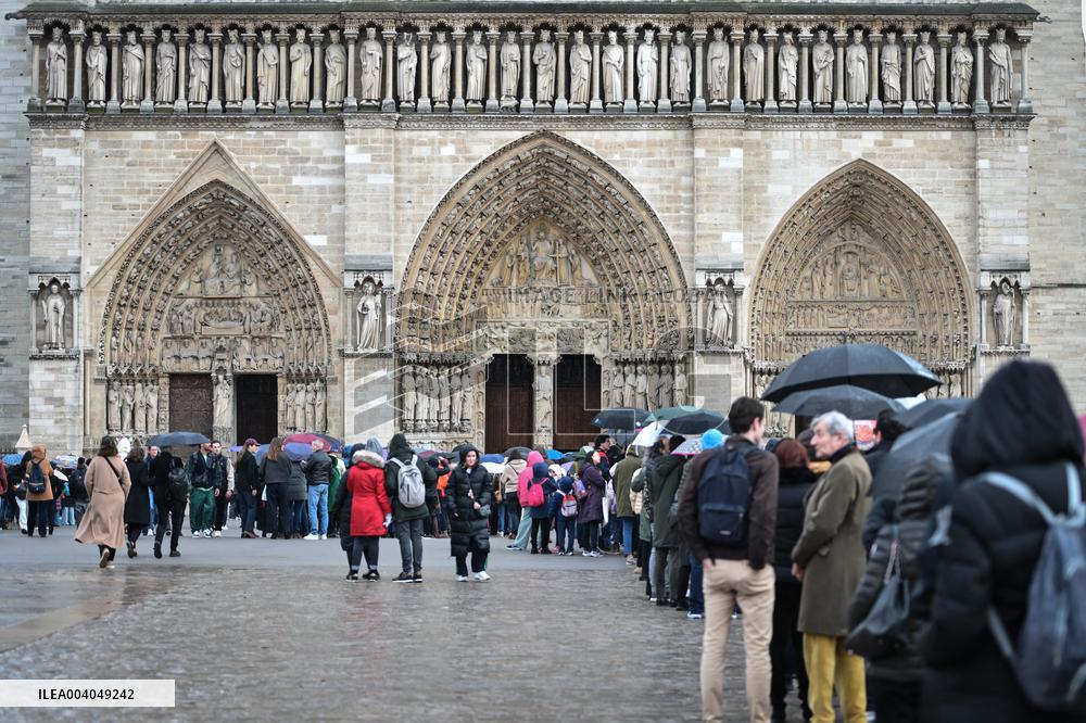 A Mass for Corsica at Notre Dame De Paris