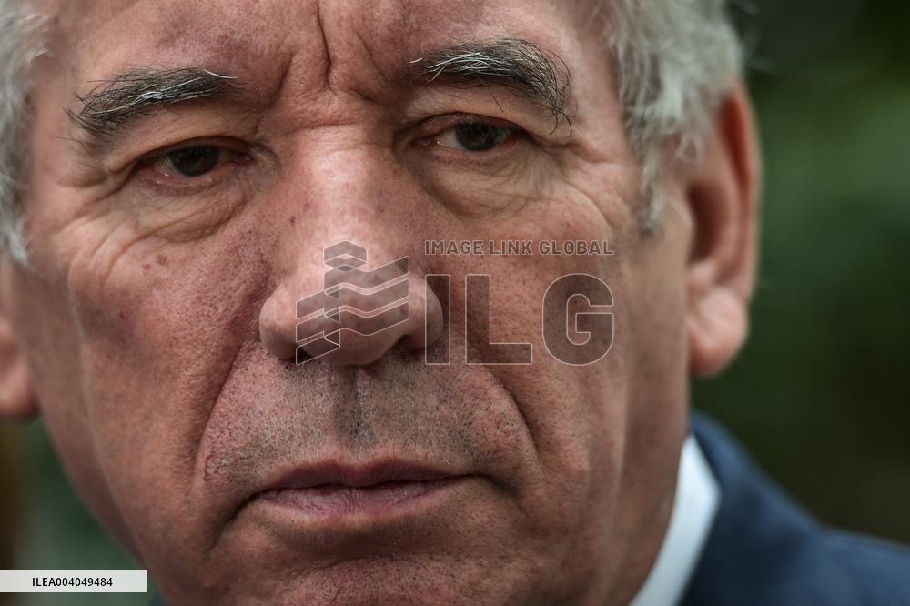 Presser after a meeting of French government officials in Paris - FA